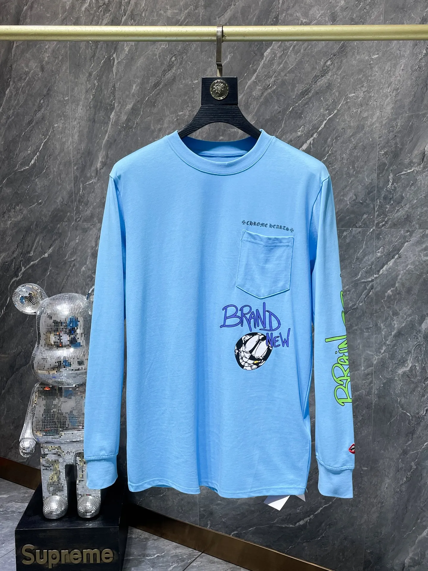 P160 Chrome Hearts🍁Long T Series🍁 Available simultaneously at counters❤️Fully upgraded fabrics! ! Crow blue matty graffiti long sleeves. Imported environmentally friendly glue printing and dyeing. Re-engraved version 1:1 high gram weight original fabric. 🌈Recommended color: blue🌈 Size: S, M, L, XL